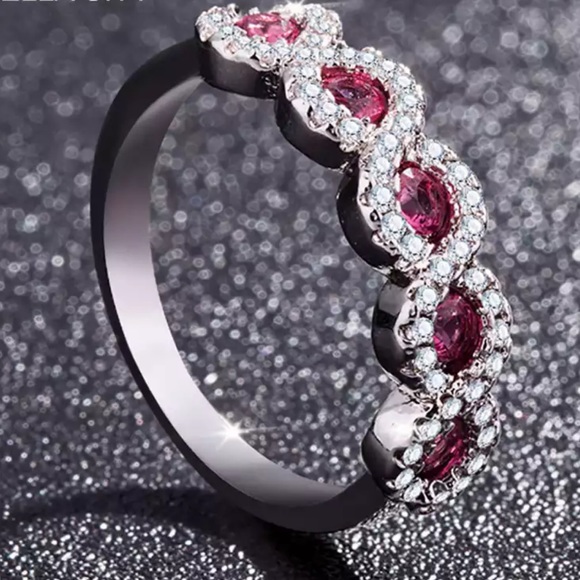 New 925 Silver Beautiful Sapphire Ring - Picture 2 of 6